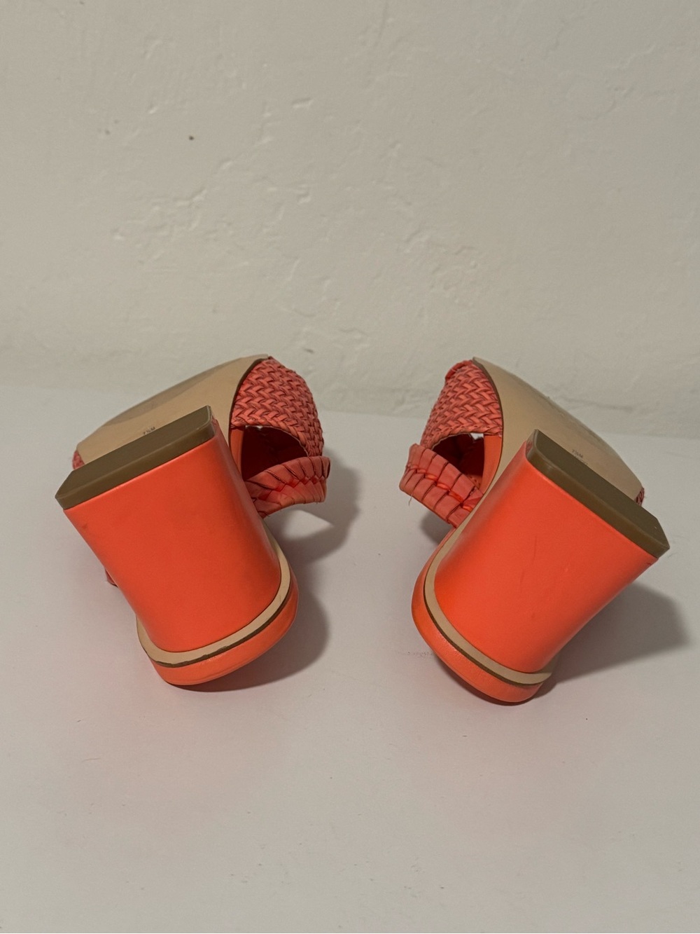 Marc Fisher Braided Coral/Orange Slide Mules - Picture 5 of 8